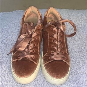 Steve madden bertie shoe! slightly worn